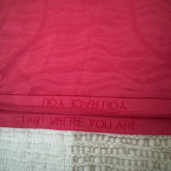 Lululemon Swiftly Tech Tank Top 2.0 - Picture 3 of 6